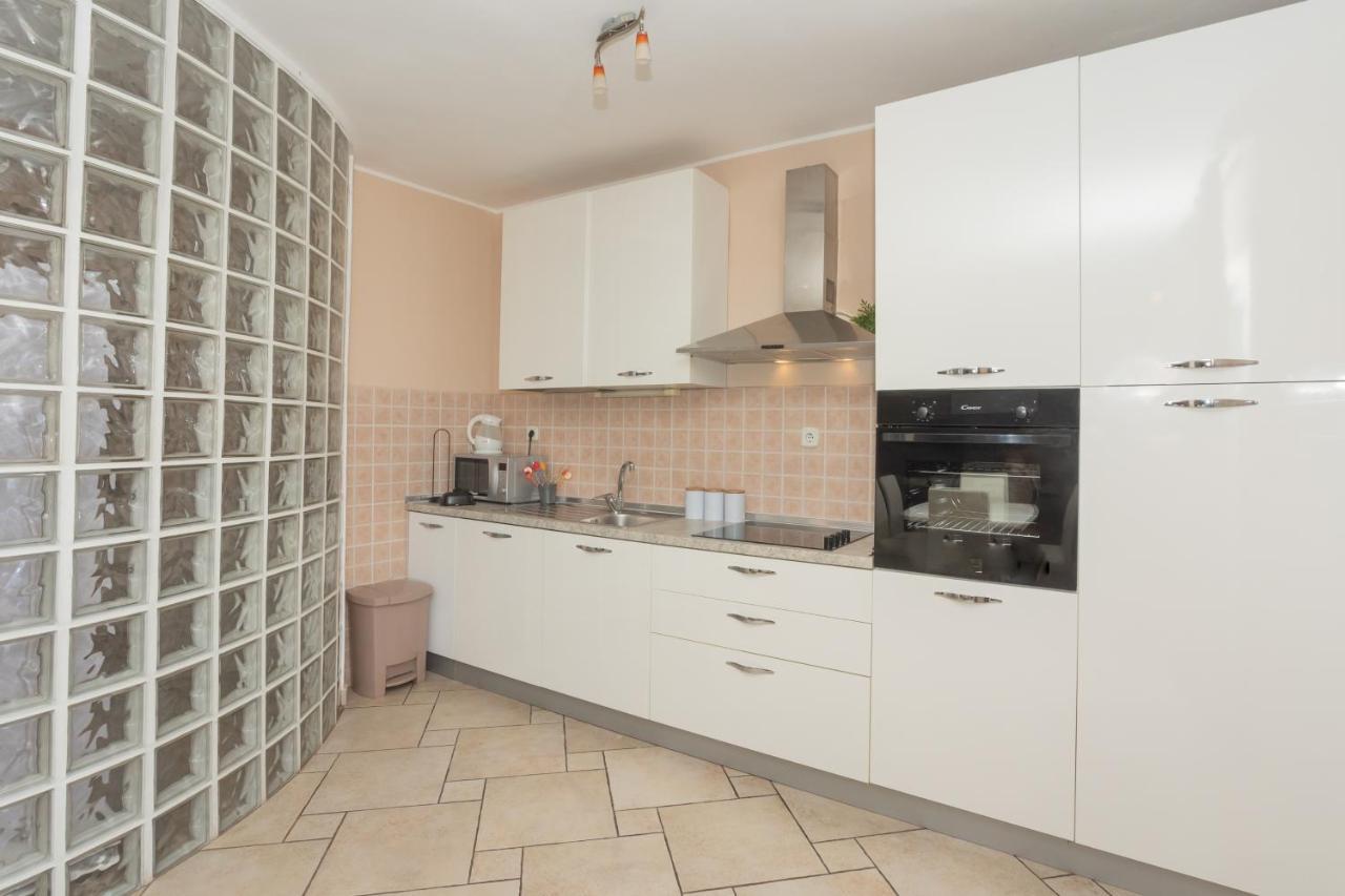 Apartment Mozart Šibenik Exteriör bild