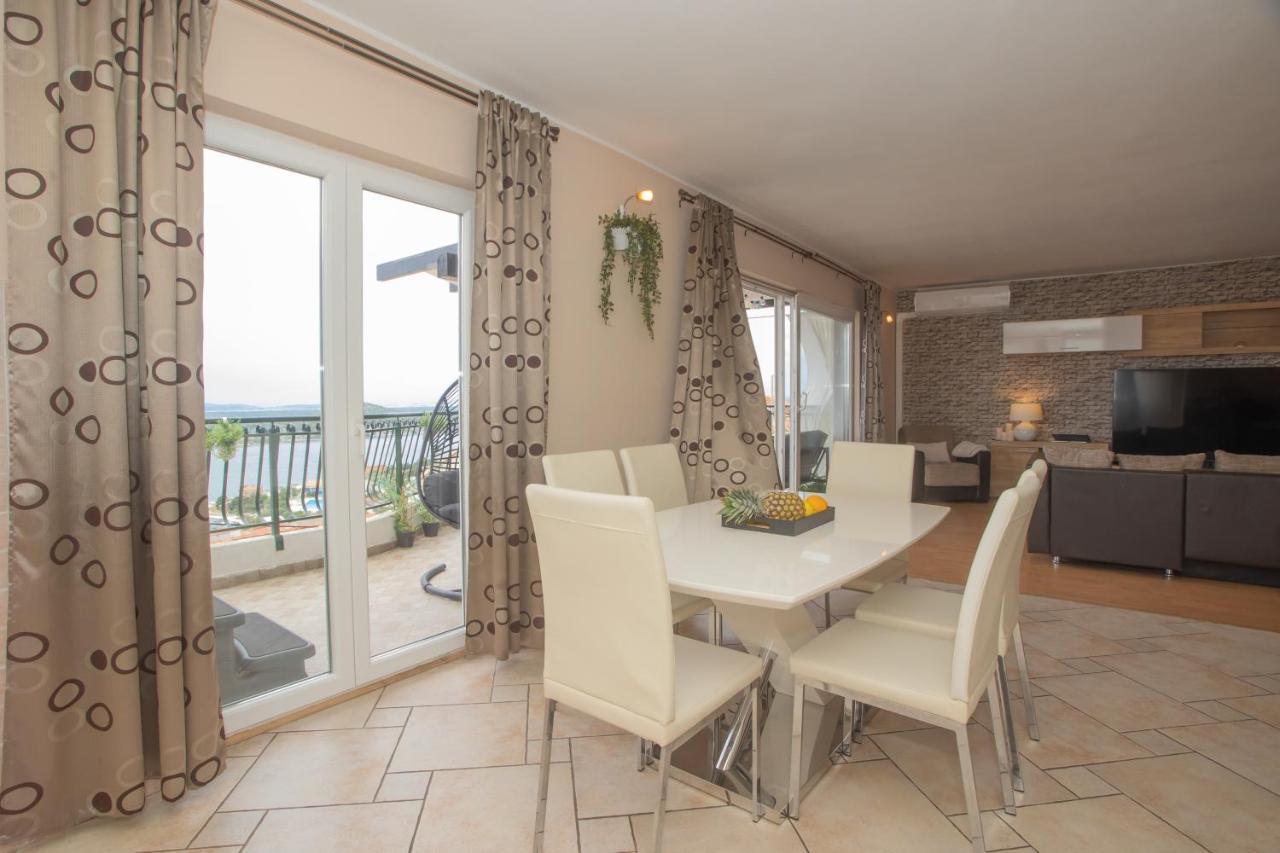 Apartment Mozart Šibenik Exteriör bild