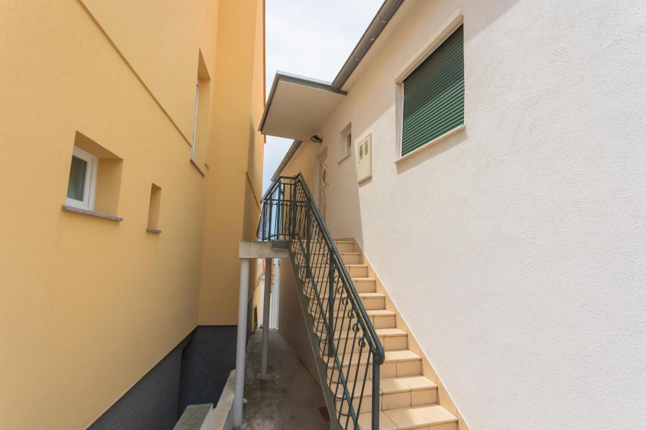 Apartment Mozart Šibenik Exteriör bild