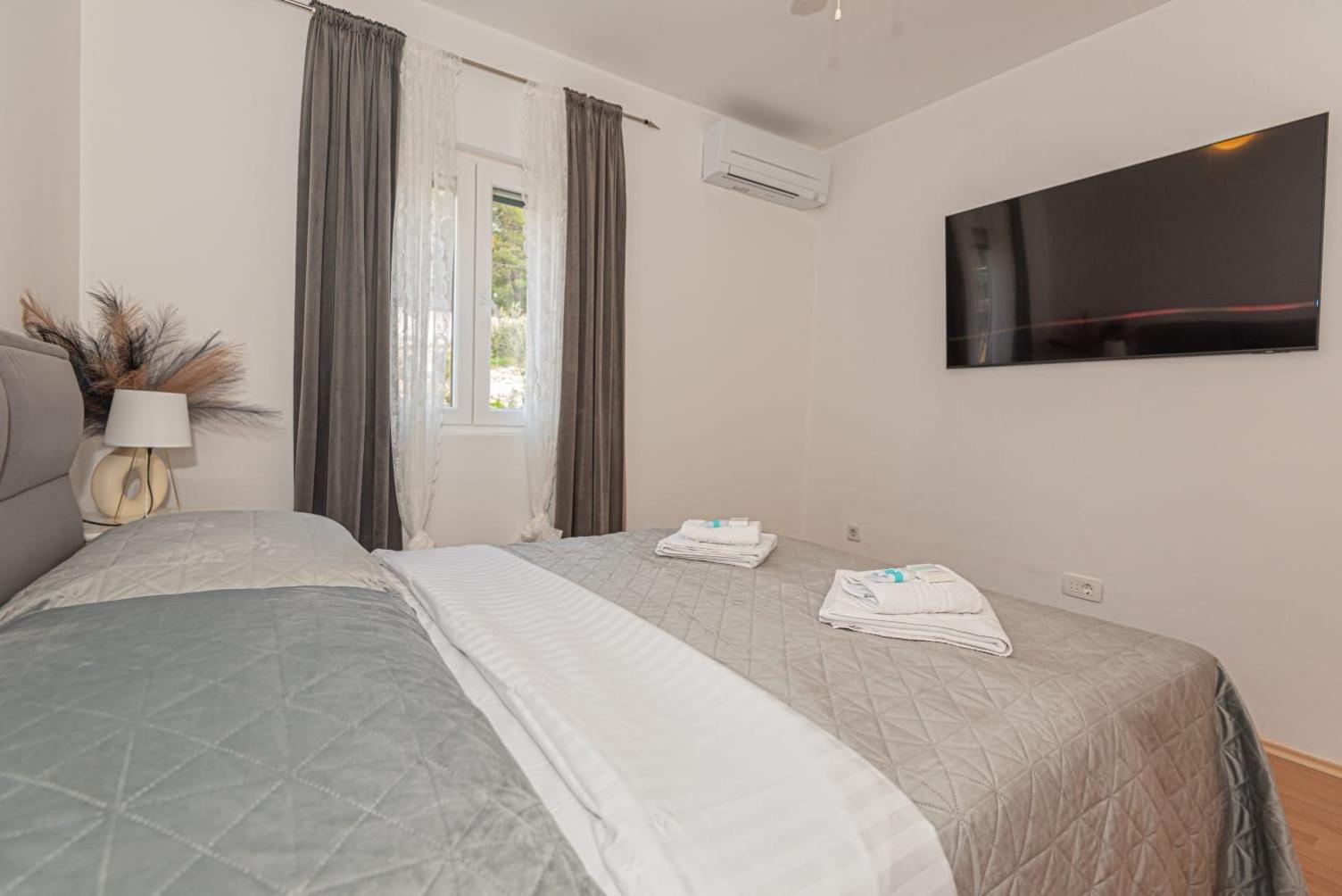 Apartment Mozart Šibenik Exteriör bild